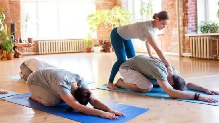 how much do yoga teachers make